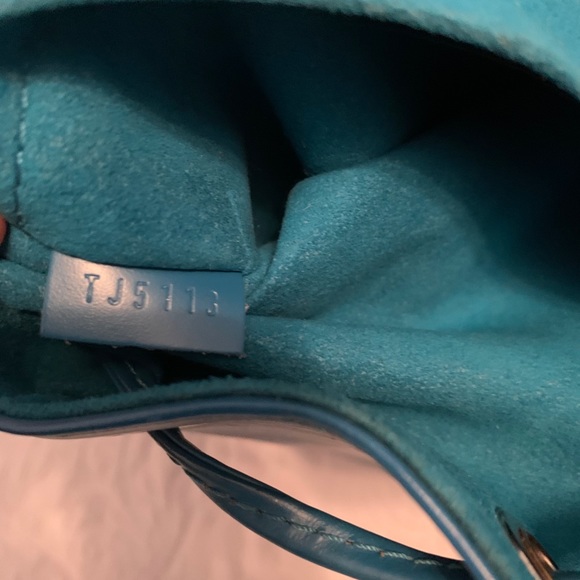 Louis Vuitton Epi Leather Noe BB bag - Picture 6 of 12